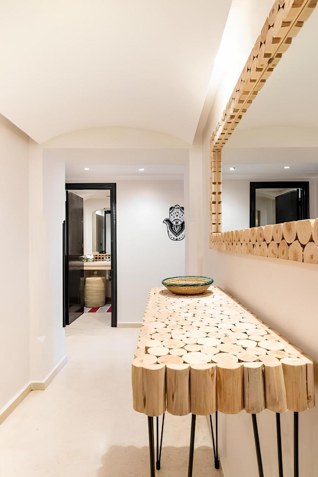 C-appartement De Luxe Plein Centre De Gueliz Avec Piscine Parking Wifi Netflix * مراكش
