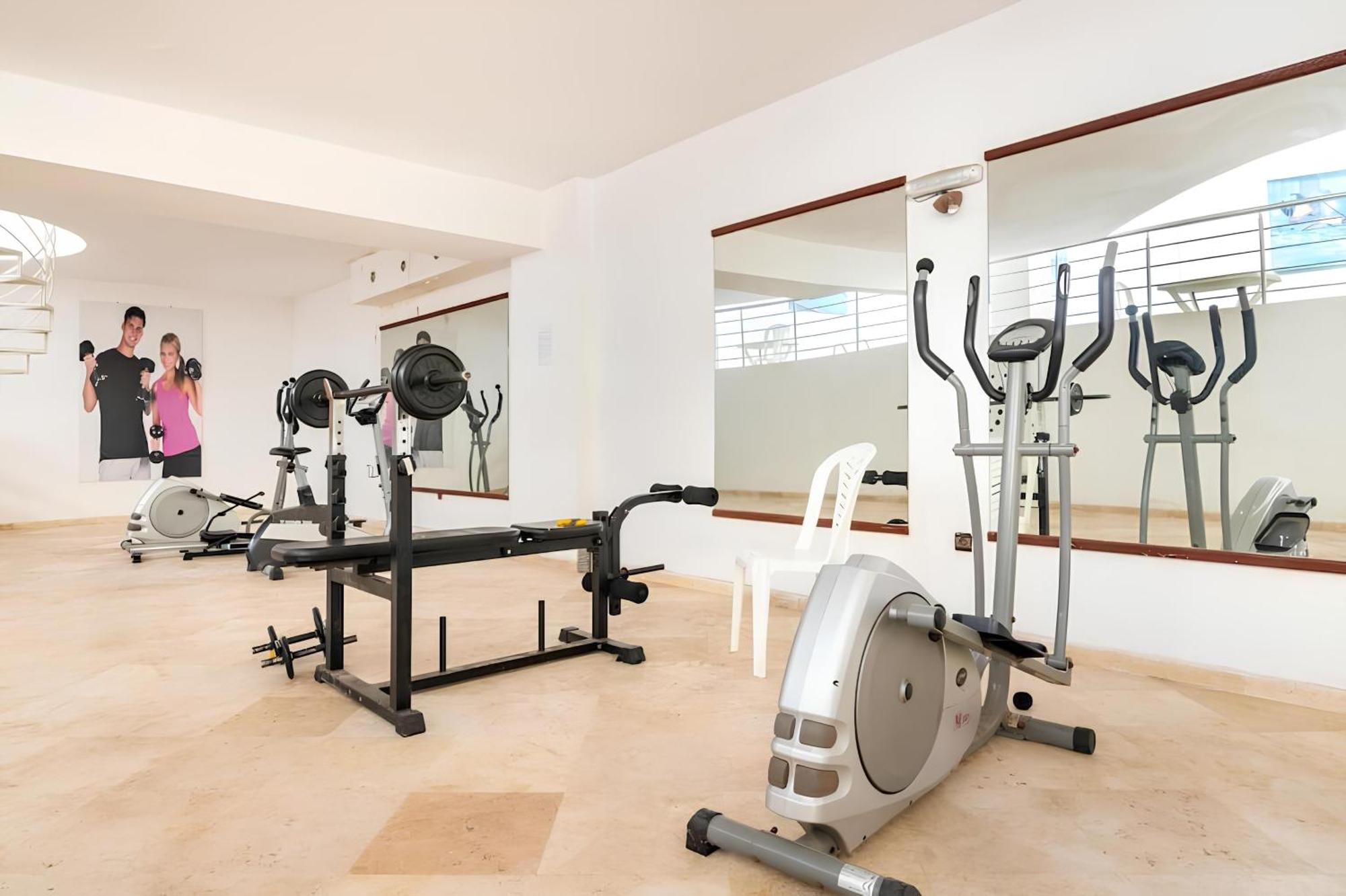 C-appartement De Luxe Plein Centre De Gueliz Avec Piscine Parking Wifi Netflix مراكش